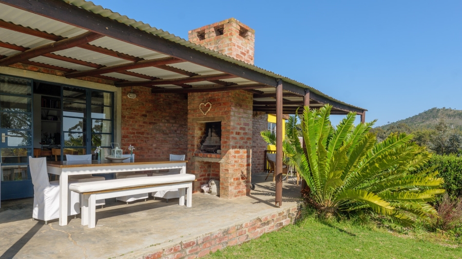 2 Bedroom Property for Sale in Napier Western Cape